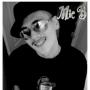 Michael Bernal Photo 27