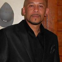 Carlos Roche Photo 6