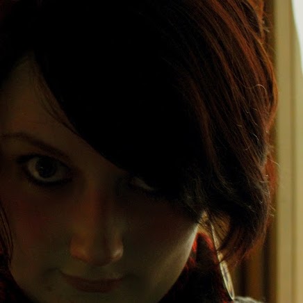 Jess Holmes Photo 15