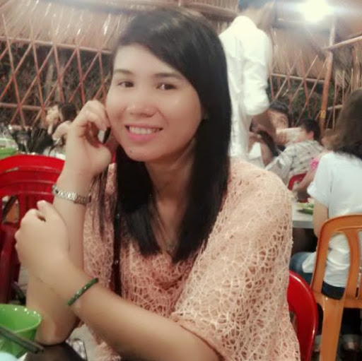 Kim Trinh Photo 15