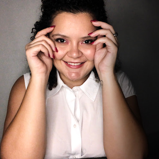 Regina Carrillo Photo 9