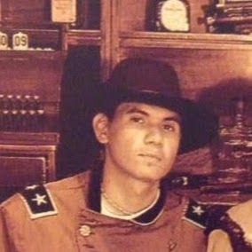 Miguel Robles Photo 15