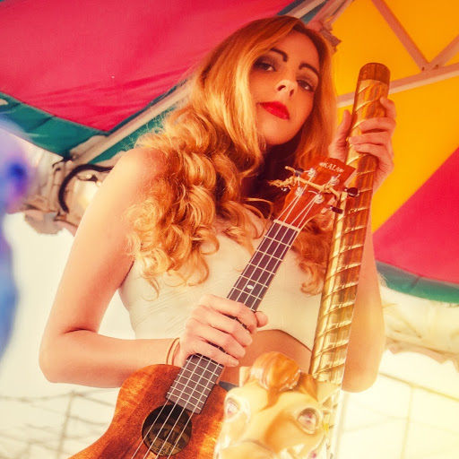 Alexandra Fisher Photo 5