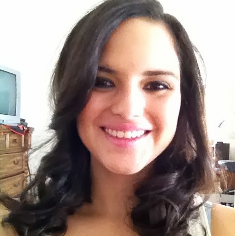 Karen Roque Photo 14