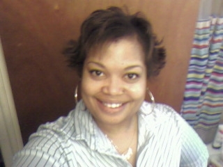 Angela Lewis Photo 22