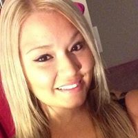 Julie Amaya Photo 6