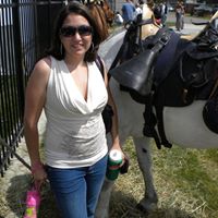 Jennifer Tyler Photo 9