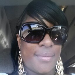 Ronda Thomas Photo 13