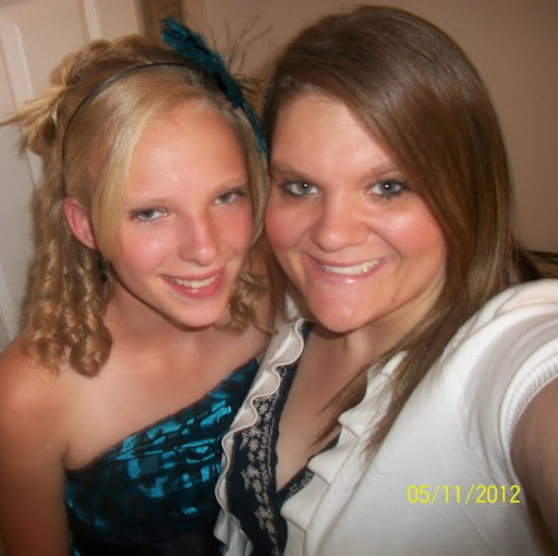 Rachel Thacker Photo 10