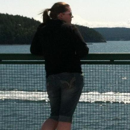 Amanda Cummings Photo 9