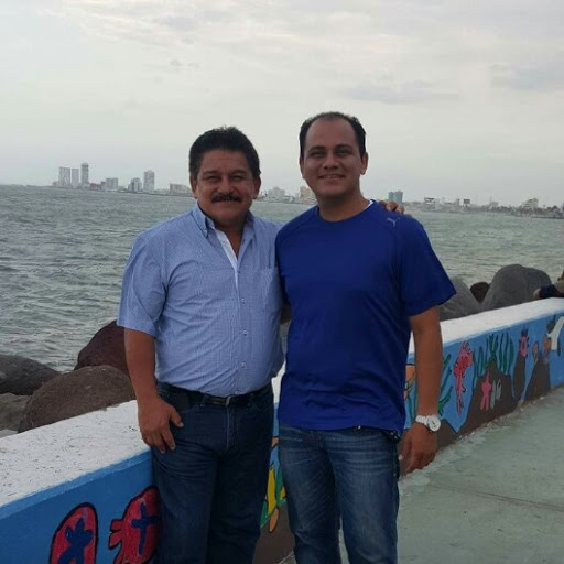 Octavio Cervantes Photo 12