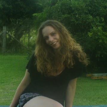 Melanie Booth Photo 12