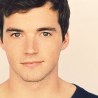 Ian Harding Photo 6