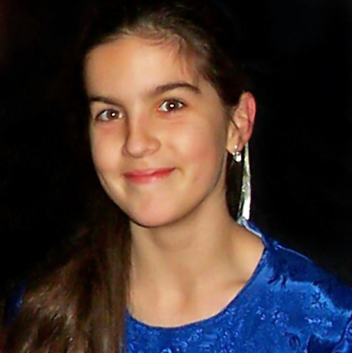 Holly Hopkins Photo 10