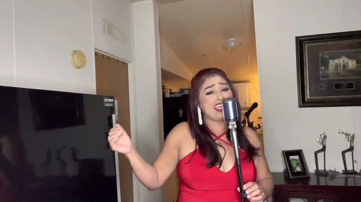 Gloria Mena Photo 27