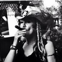 Debra Savage Photo 7