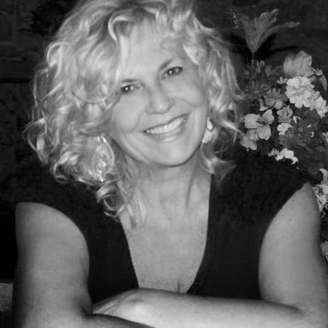 Linda Conner Photo 13