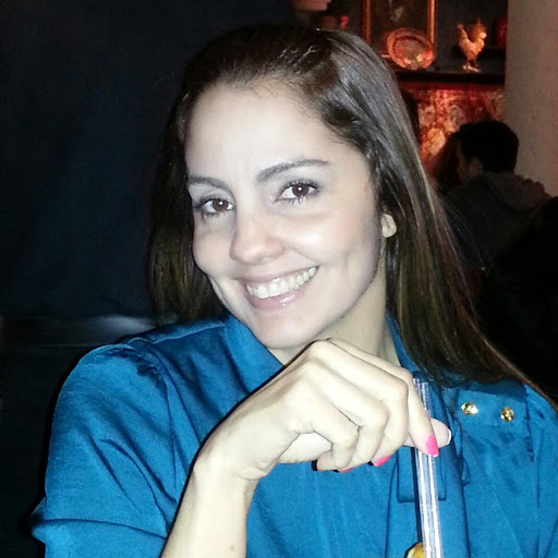 Susan Fernandez Photo 17