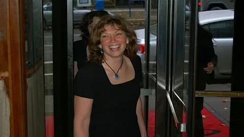 Bobbi Cameron Photo 9