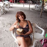 Linda Martineau Photo 6