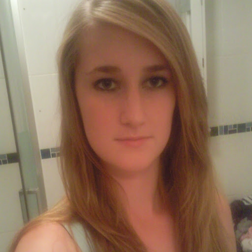 Samantha Stevens Photo 14
