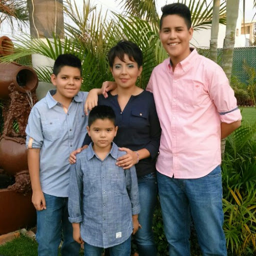 Jacqueline Orozco Photo 15