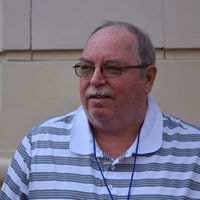 Tom Burns Photo 2