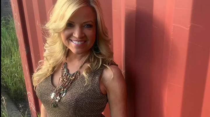 Jana Anderson Photo 29