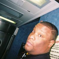 Derrick Harris Photo 3