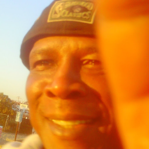 Richard Oneal Photo 12