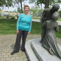 Gretchen Moore Photo 1