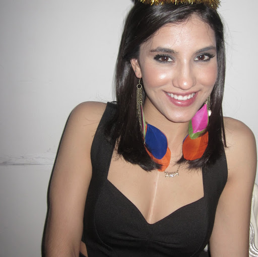 Laura Verdin Photo 6