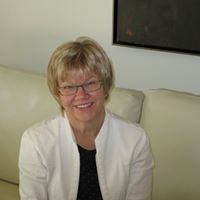 Heather Mccallum Photo 4