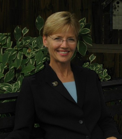 Karen Sutton Photo 19