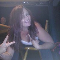 Emma Yates Photo 7