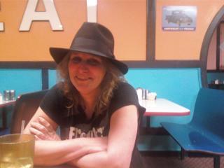 Melissa Chandler Photo 18