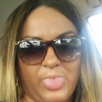 Nicole Mills Photo 3