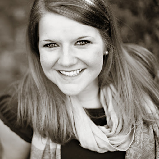 Emily James Photo 15