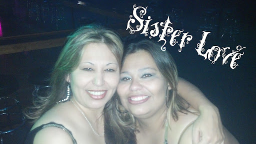 Andrea Vargas Photo 16