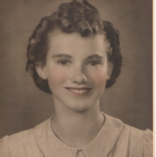 Betty May Photo 13