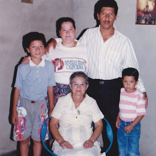 Doris Roldan Photo 7