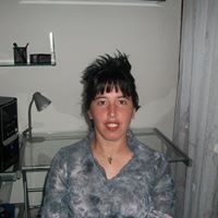 Ada Gomez Photo 6