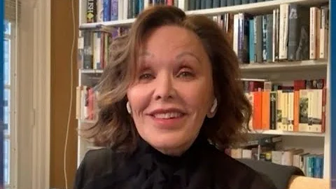 Barbara Maclean Photo 29