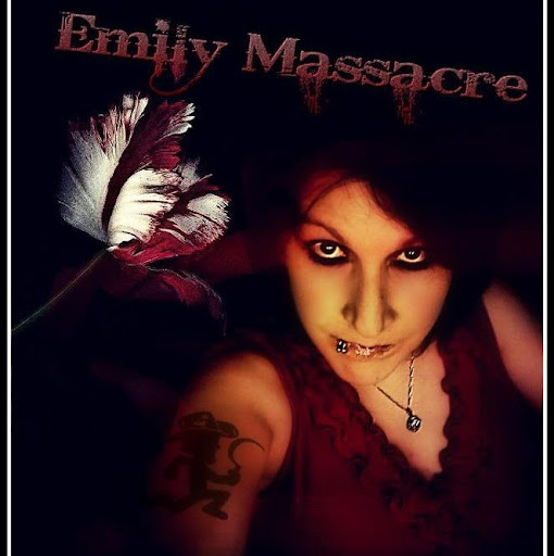 Emily Jones Photo 15