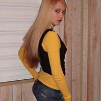 Carol Mejia Photo 4