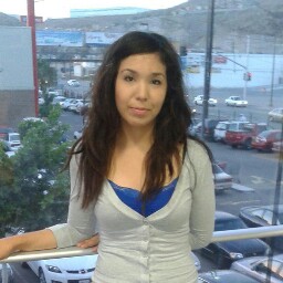 Cynthia Davila Photo 11