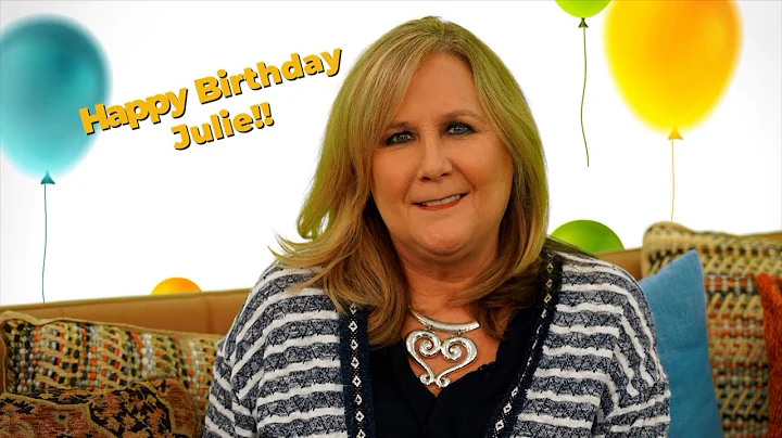 Julie Nolan Photo 33