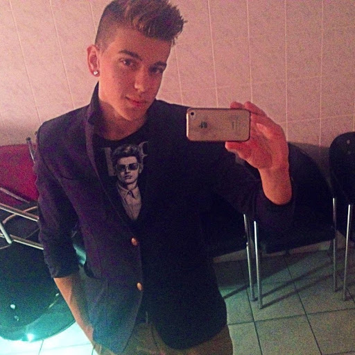 Don Moreno Photo 10