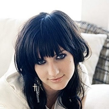 Nicole Hoover Photo 14