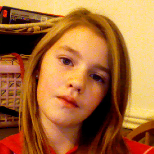 Michelle Costello Photo 13